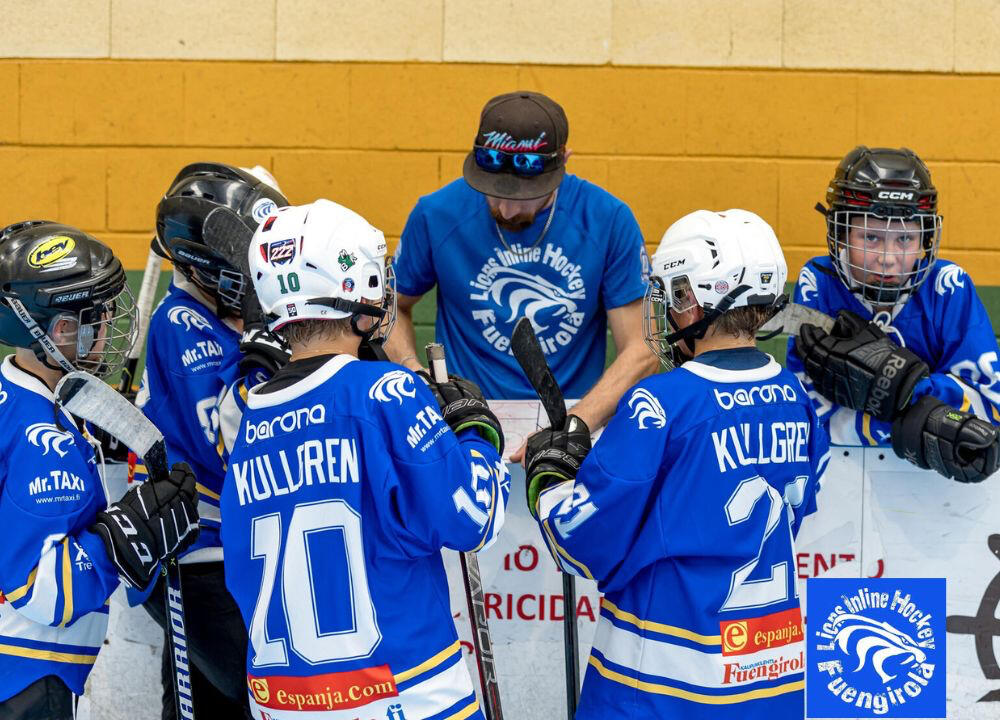 Foto de equipo con jugadores de hockey sobre patines. Fuengirola LIONS. Team Alevin.